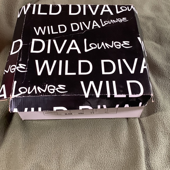 Wild Diva Lounge black, over the knee, suede boots.  Size 7.5 - Picture 5 of 5